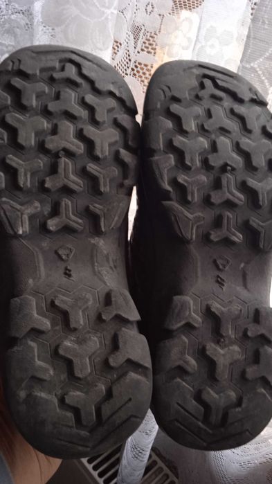 Маратонки Quechua 32 номер