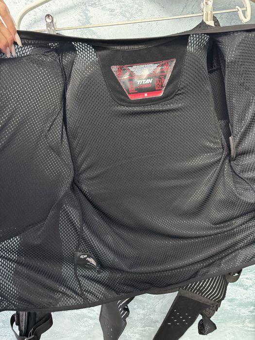 Vand armura fox titan marime M