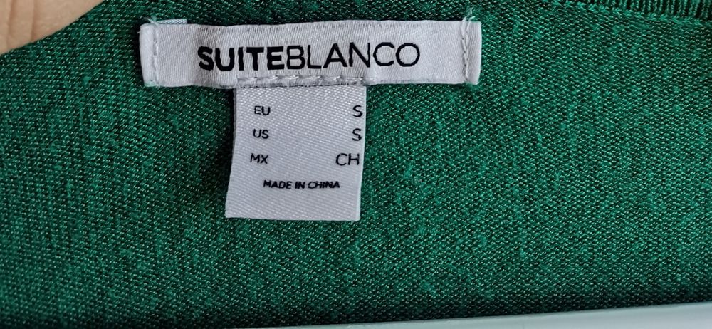 Pulover verde cu nasturi