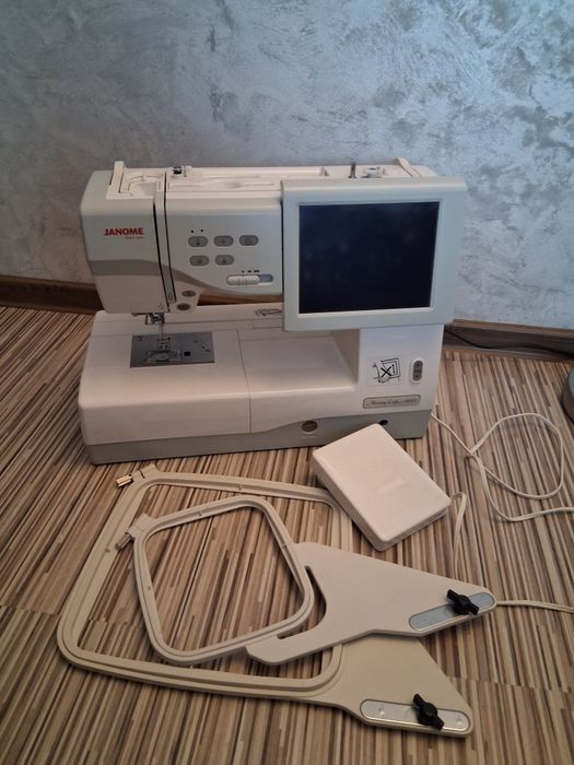 Masina de brodat-cusut