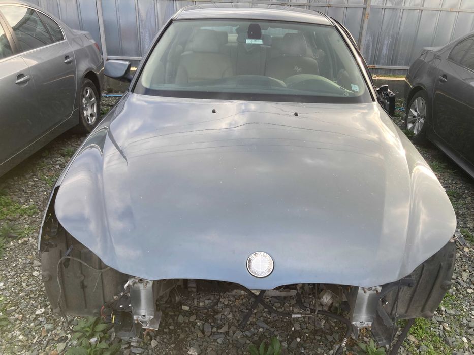 Преден капак бмв е60 е61 bmw e60 e61