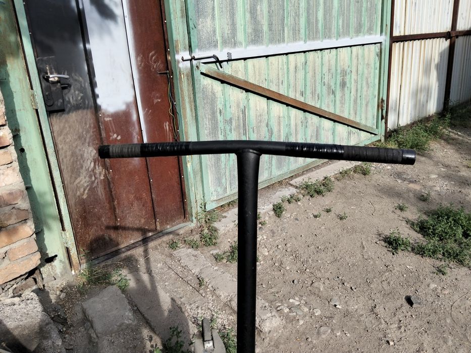 Продам самокат трюковой