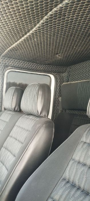 Mercedes-Benz Yuk Furgon