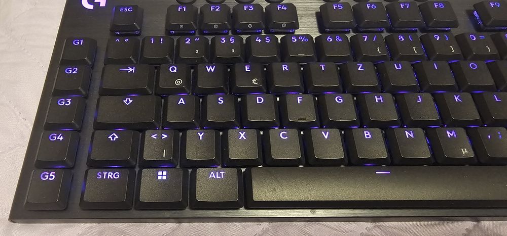 Logitech G915X lightspeed. Механична безжична геймърска клавиатура