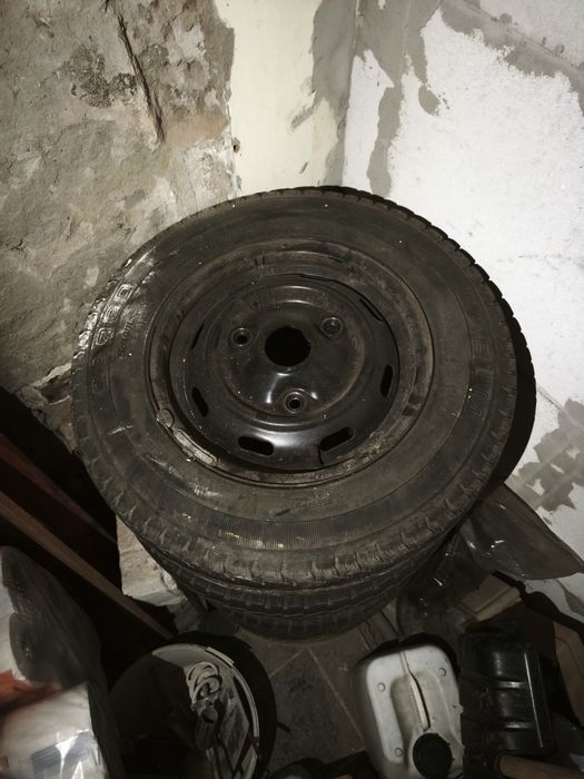 Vând roti Dacia 1307