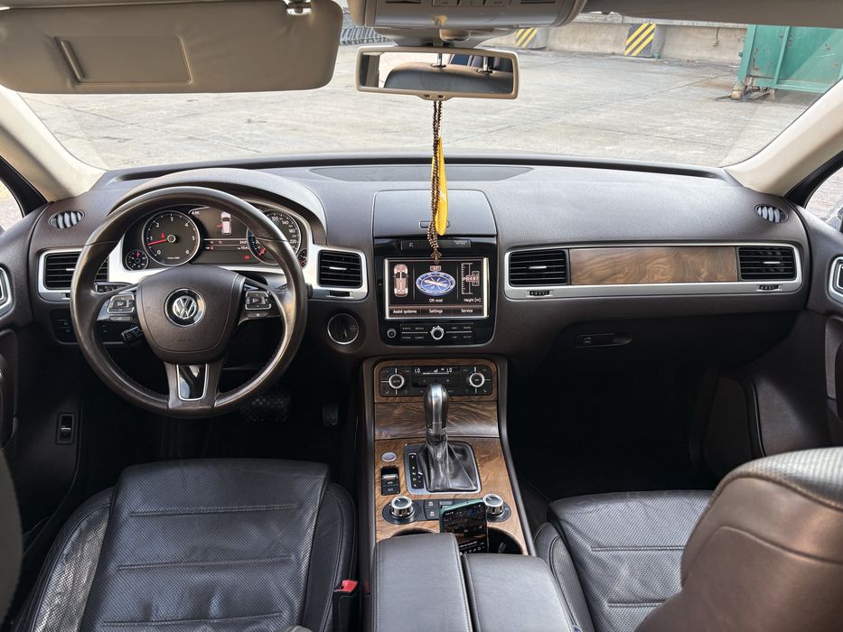 VOLKSWAGEN Touareg 2012 — imagine 5