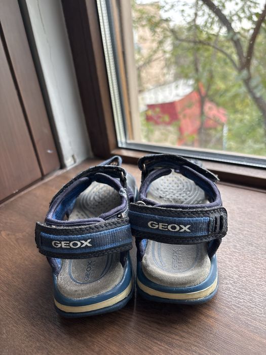 Продам сандали детские