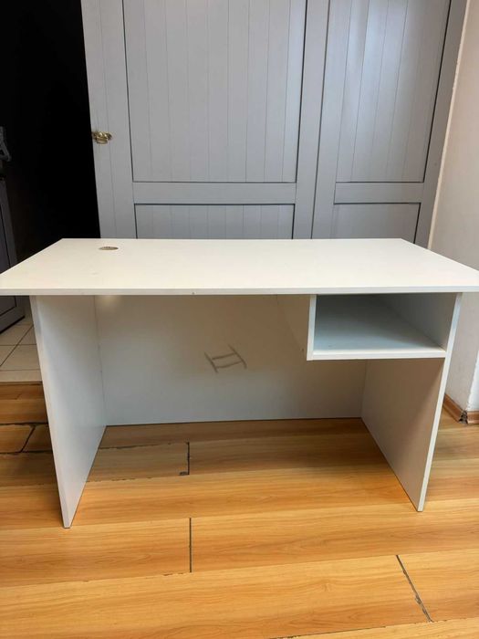 продаю стол в отличном состоянии