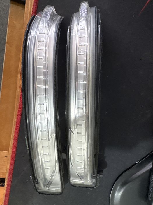 Vand semnalizar nissan qashqai