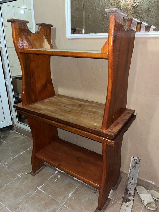 Кушетки, вешалки, столы