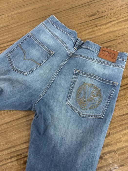Маркови мъжки дънки Just Cavalli, Armani Jeans, Armani Exchange, Versace Jeans