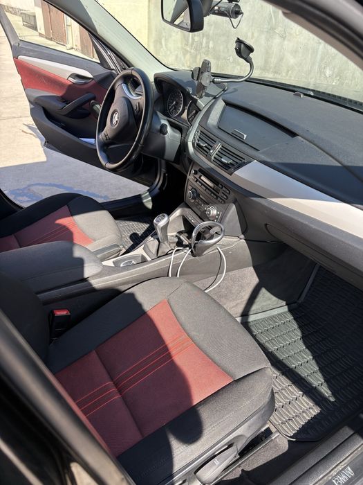 BMW X1 2011 — imagine 4