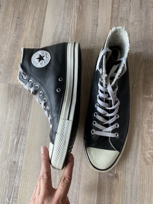 Vând Converse Negrii de Piele Cu Blană 42,5