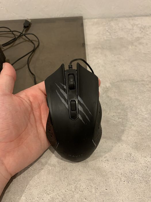 Продаю игрою мышку