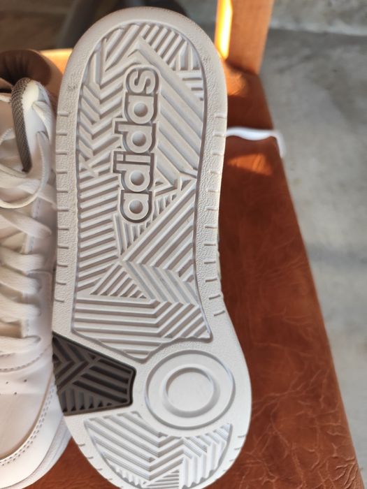 Adidași originali piele