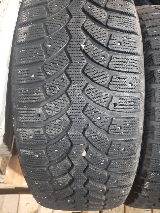 Продам шины 285/65/17 бриджистон