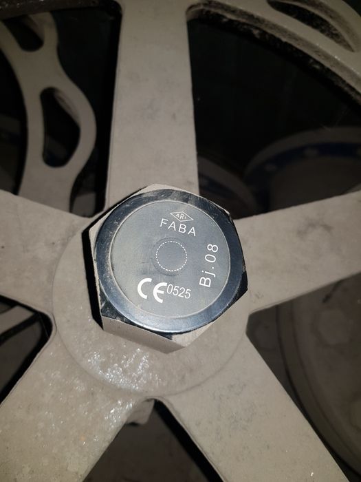 Запорный клапан DN80 ARI