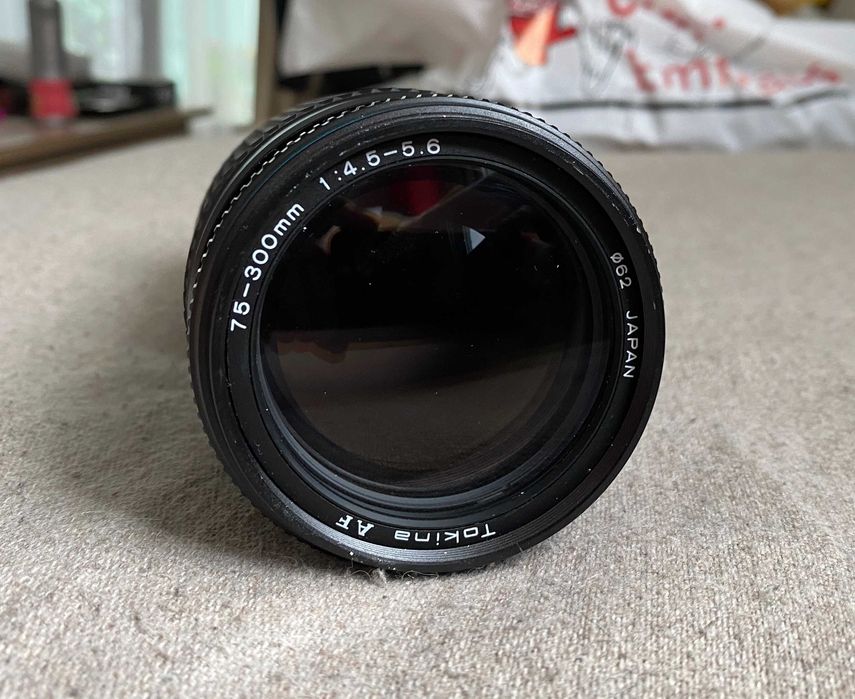 Tokina AF 75 300mm f 4.5 5.6 obiectiv zoom Minolta A compatibil Sony A
