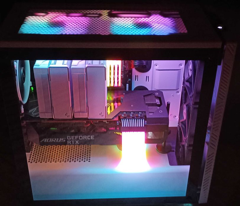 RTX 3080 Ryzen 5 5600x 32gb DDR4 2tb SSD NVMe Геймърски компютър