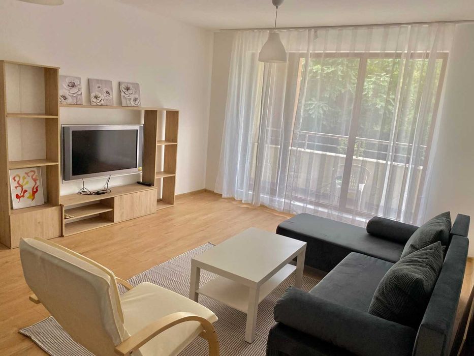 Дава се под наем Тристаен апартамент в София, Зона Б-18 - 100 кв.м за 800 € - Снимка #1