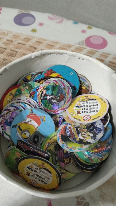 Продам фишки, карточки