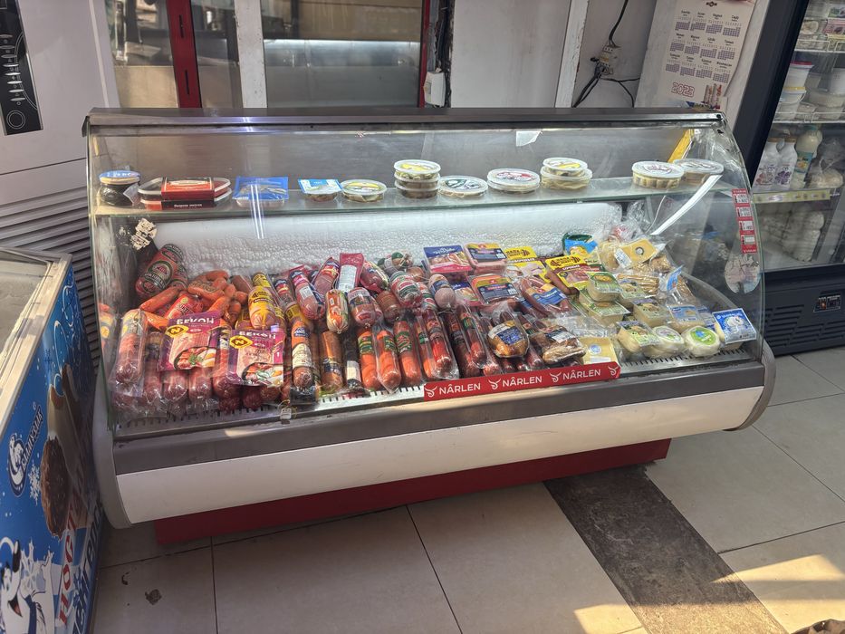 Витринный холодильник