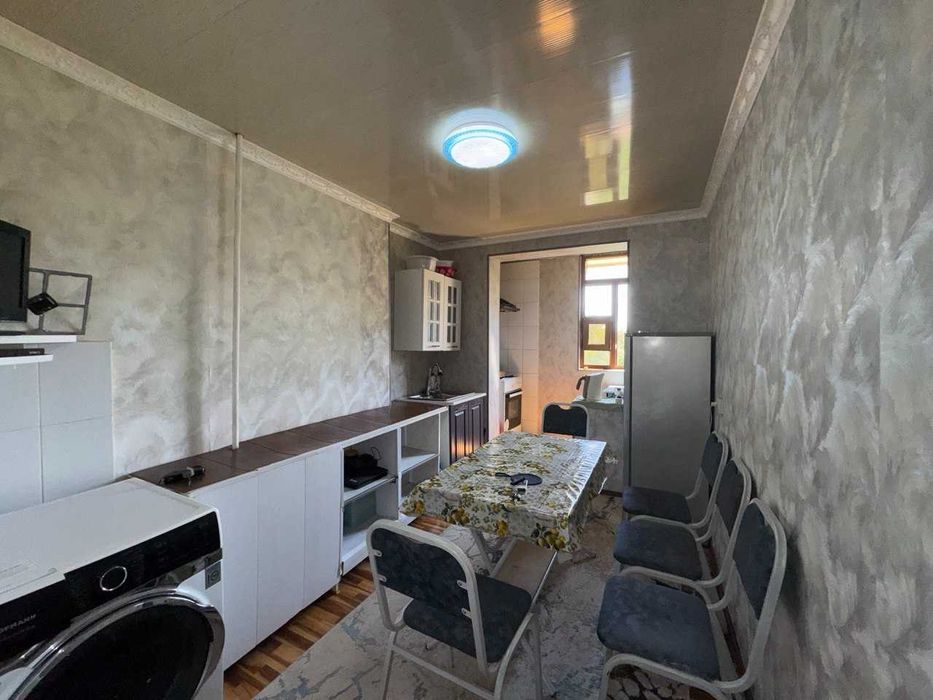 № 4058. Продается 3х-комнатная квартира.