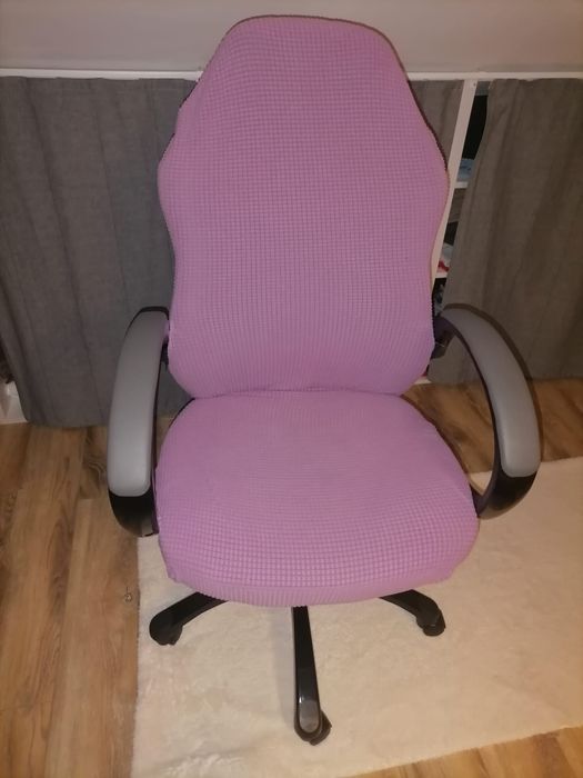 Vând Birou de colț +scaun