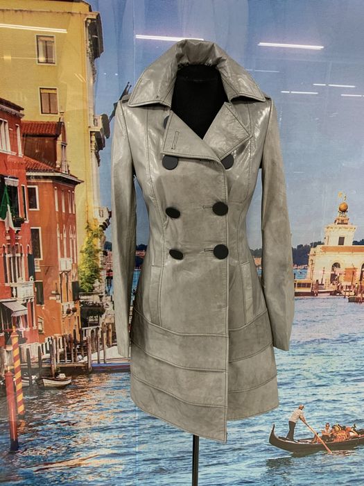 Кожаные куртки женские