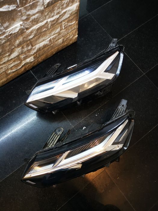 Far stânga dacia Logan 3 sandero 3 jogger