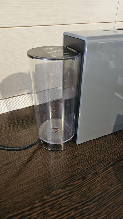 Nespresso Essenza mini gri