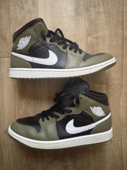 Air Jordan 1 Mid “Black/White/Olive” кецове