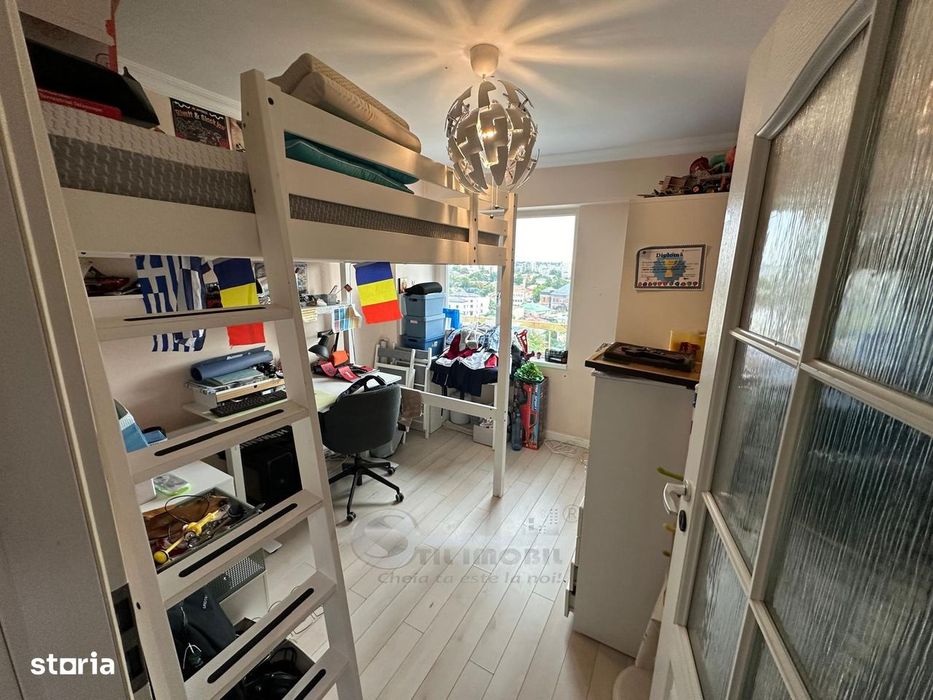 Apartament 4 camere - Ultracentral - 81 mp - 2 bai - Etaj 910 - Vedere