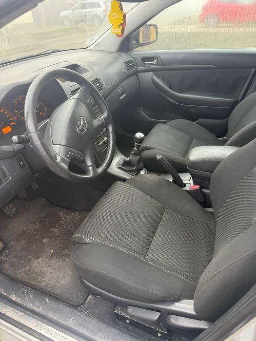 Toyota Avensis D-4D 2.2 D-CAT 177 CP