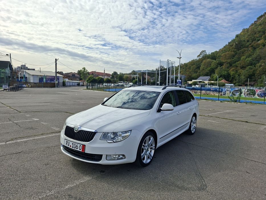 Skoda  Superb  Model Elegance 2012  2.0 Tdi   Automat D.S.G