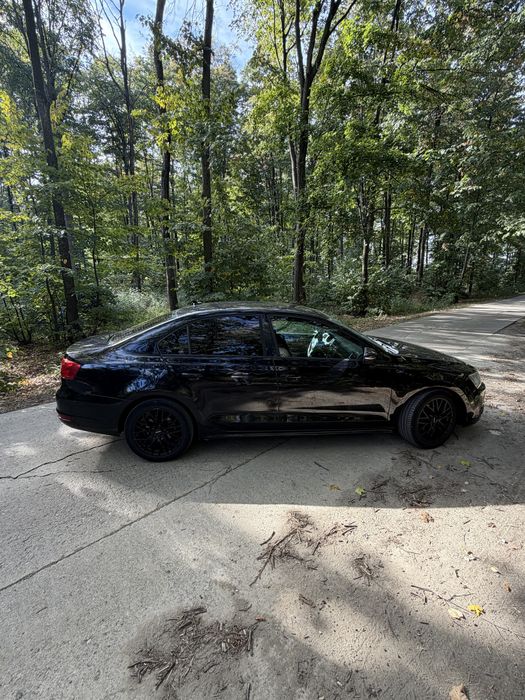VOLKSWAGEN Jetta 2011 — imagine 5