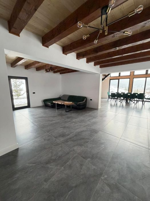 Cazare A-Frame modernă cu ciubăr și saună