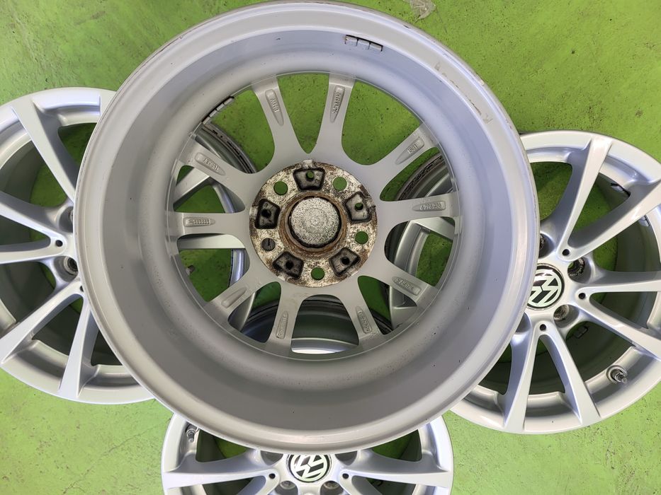 16 5x120 Vw Transporter T5 T6 Multivan 5х120