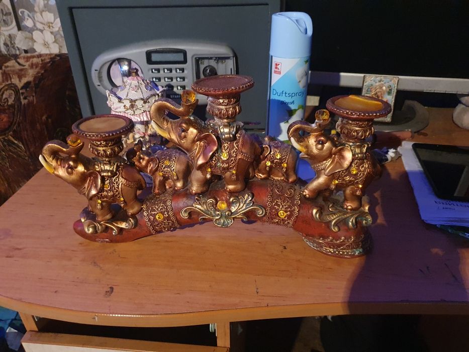 Фигура на слонове