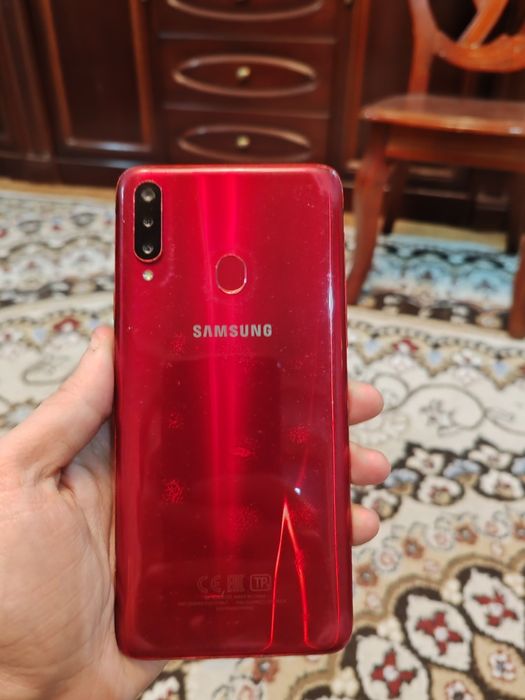 Продам Samsung A20s