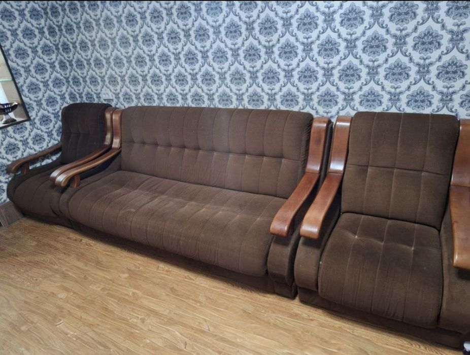 Диван кресло сотилади