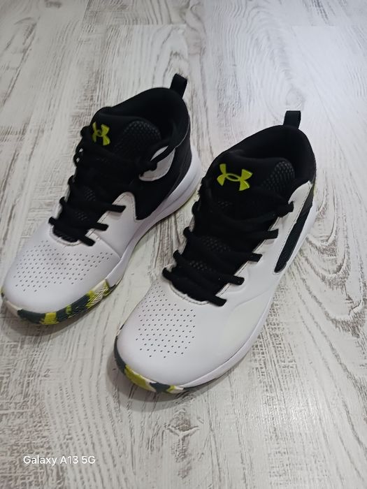 Adidași copii ca și noi marimea 38.5ghete fotbal marimea 38