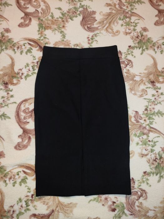 Классическая черная юбка