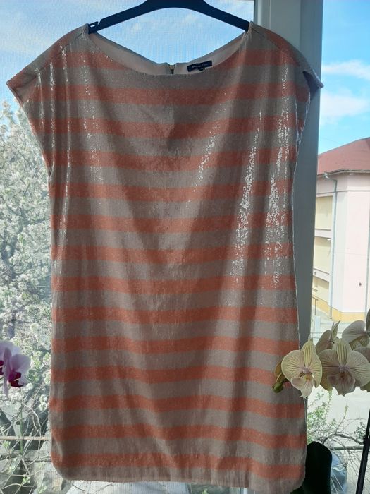 Нова рокля Massimo Dutti