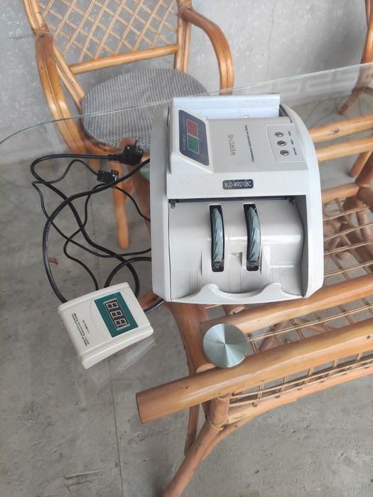 Pul sanaydigan aparat