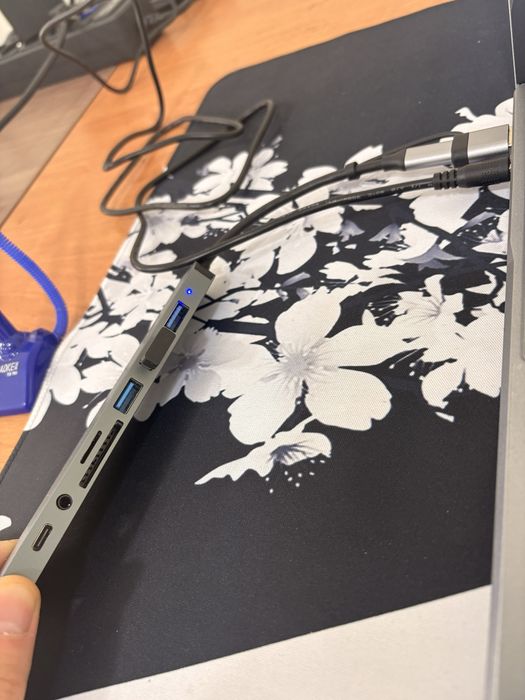 Продам новый ноутбук