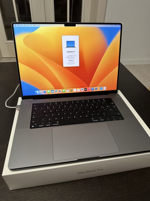 Apple MacBook Pro 16” 2023. Utilizat.