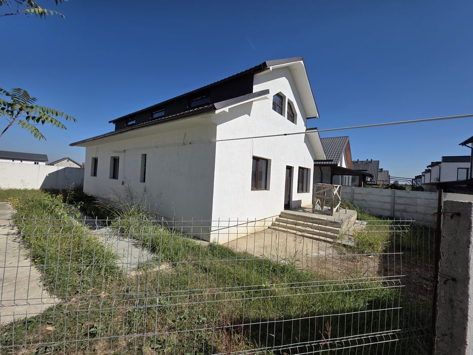 Casa de închiriat în pantelimon Strada Ialomița  nr 27