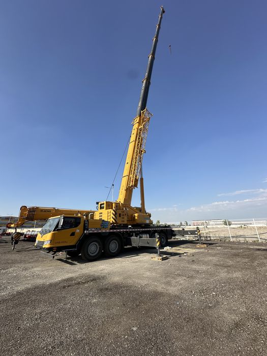 Avto kran 100 ton