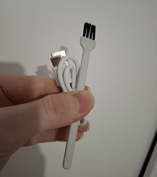 Машинка для удаления катышков